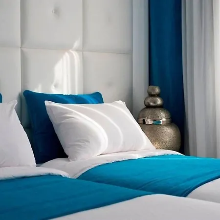 Dazzling Akame 3 Bedrooms Beachfront Villa Protaras