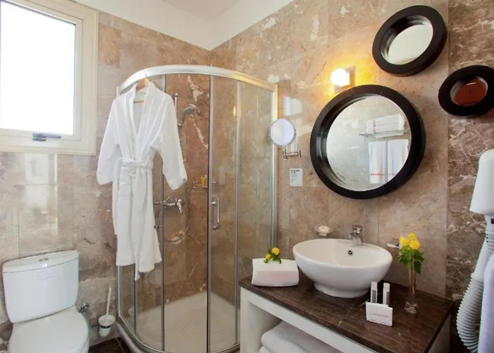 Dazzling Akame 3 Bedrooms Beachfront *