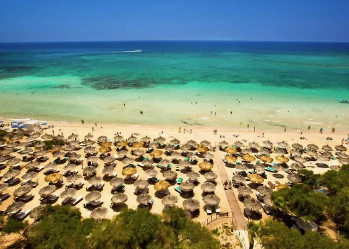 Dazzling Akame 3 Bedrooms Beachfront *