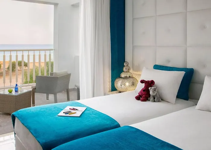 Dazzling Akame 3 Bedrooms Beachfront